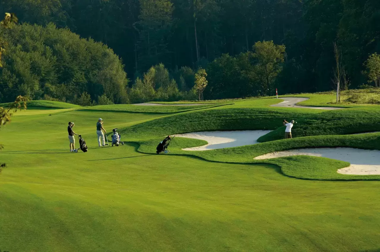 Golf Club Laufental Bild