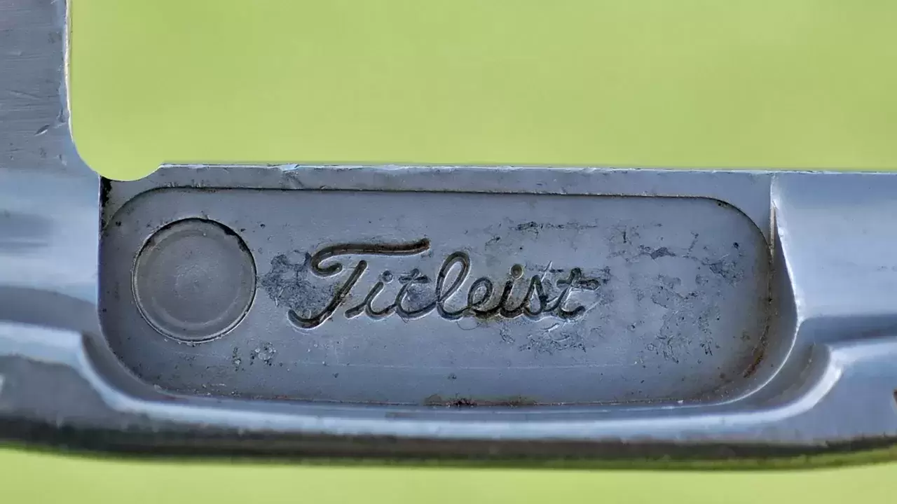 Tiger Scotty Cameron Newport 2 GSS Putter1