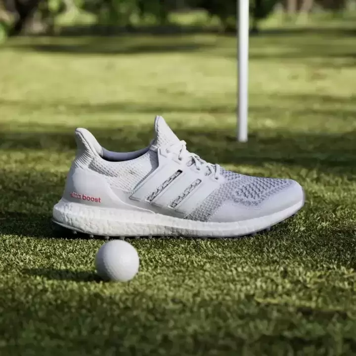 Kleidung-Adidas-Ultraboost_Golfschuh