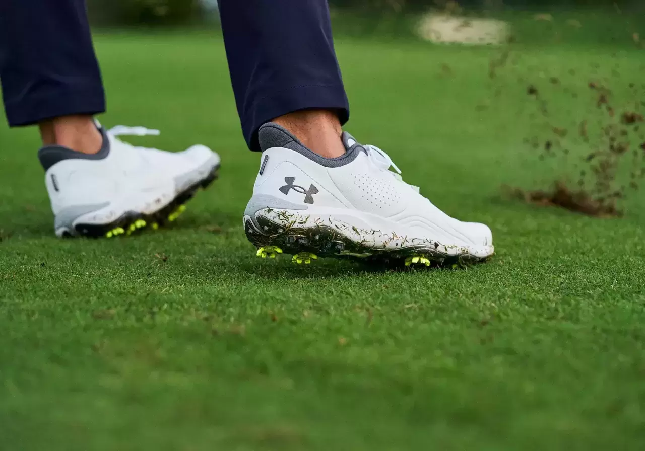 Die besten Spikeschuhe für Golfer im Jahr 2025