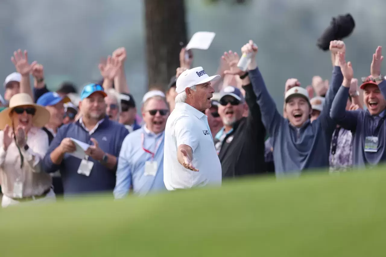 Fred Couples of the United States celebrates holing out for birdie on the first green during the first round of the 2025 Masters Tournament at Augusta National Golf