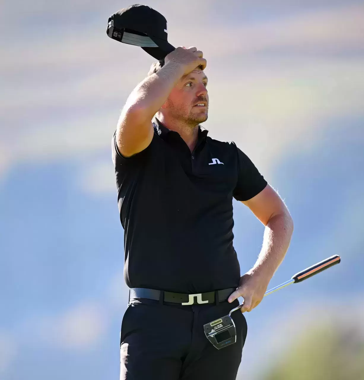 Matt Wallace hat sich erstmals geäussert, nachdem er den Sprung ins europäische Ryder-Cup-Team knapp verpasst hat. Der Engländer, der die Qualifikation auf Rang 12 beendete, erhielt von Captain Luke Donald keine der sechs Wildcards für das Duell mit den USA in Bethpage Ende dieses Monats. Bereits nach der Finalrunde des Omega European Masters in der Schweiz war der 35-Jährige in einem live übertragenen Interview auf Sky Sports in Tränen ausgebrochen – wohl ahnend, dass er es nicht geschafft hatte.