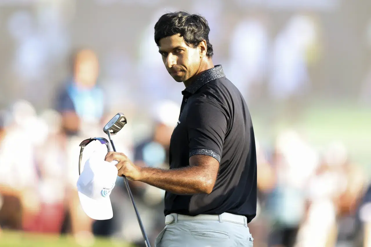 Der Golfsport suchte nach einer neuen Identifikationsfigur – und fand sie am Sonntag im ruhigen, bescheidenen Aaron Rai. Mit einer brillanten 65er-Schlussrunde sicherte sich der Engländer bei der PGA Championship im Aronimink Golf Club seinen ersten Major-Titel und schrieb gleichzeitig ein Stück Golfgeschichte.