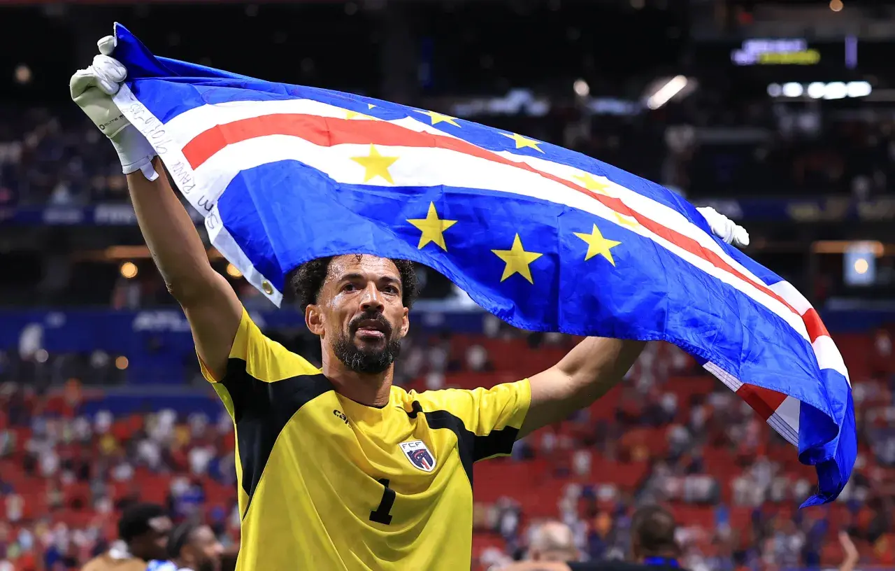 ATLANTA, GEORGIA - JUNE 15 Vozinha #1 of Cabo Verde applaud fans after the 0-0 draw during the FIFA World Cup 2026 Group H match between Spain and Cabo Verde at Atlanta Stadium on June 15, 2026 in Atlanta, Georgia. (Photo by Buda MendesGetty Images)