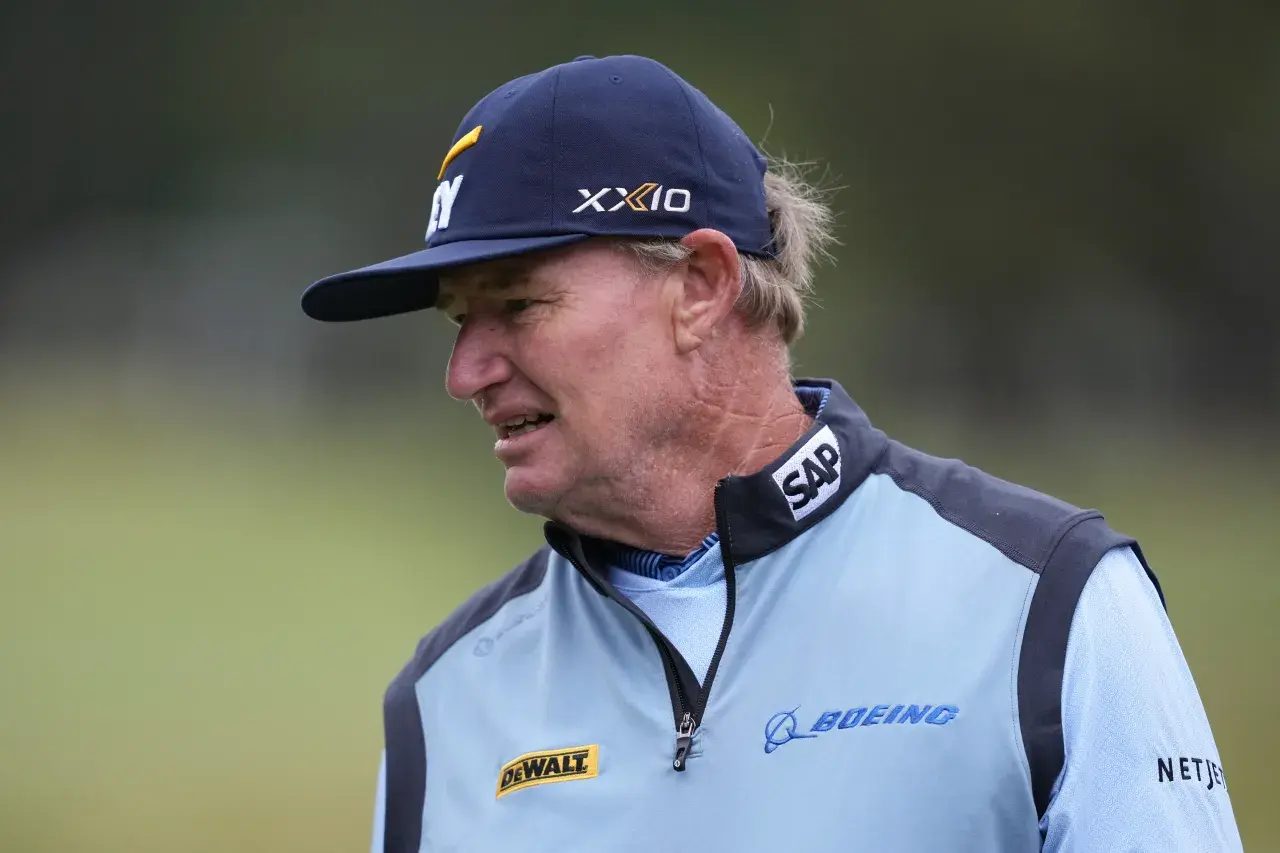 CARY, NORTH CAROLINA - OCTOBER 17 Ernie Els of South Africa walks on the 17th green during the second round of the SAS Championship at Prestonwood Country Club on October 17, 2026 in Cary, North Carolina. (Photo by Ra