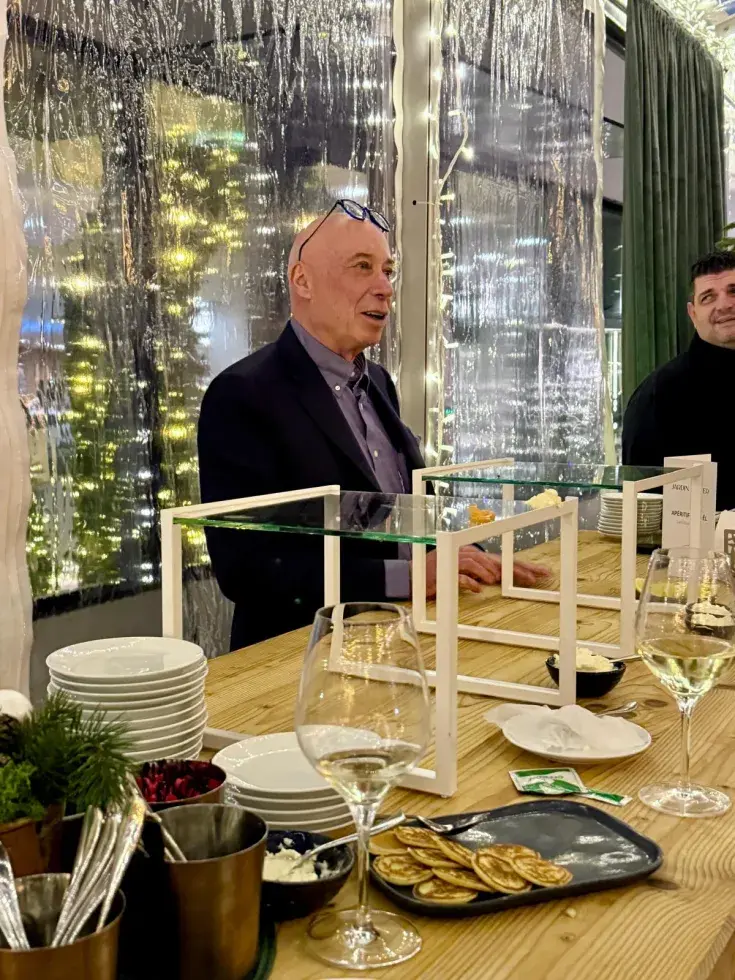 ASGI Jahresausklang im Millennium Pascal Germanier empfängt die ASGI Family-0.jpeg