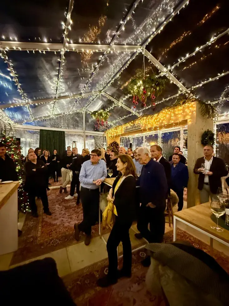 ASGI Jahresausklang im Millennium Pascal Germanier empfängt die ASGI Family-0.jpeg